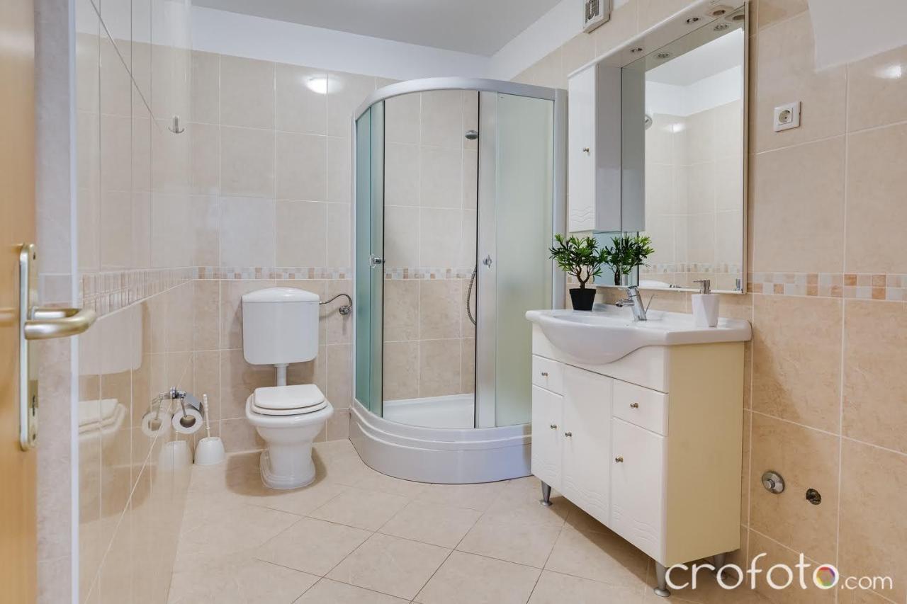 Apartmani Niko Kožino Buitenkant foto